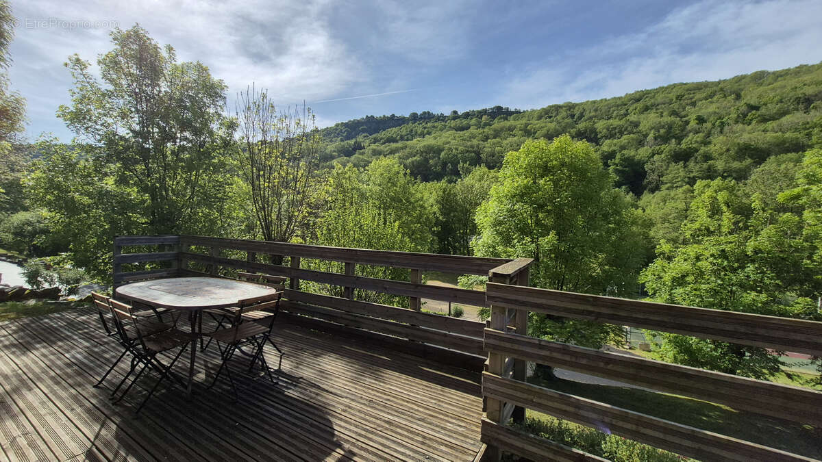 Maison à SAINT-CHELY-D&#039;AUBRAC