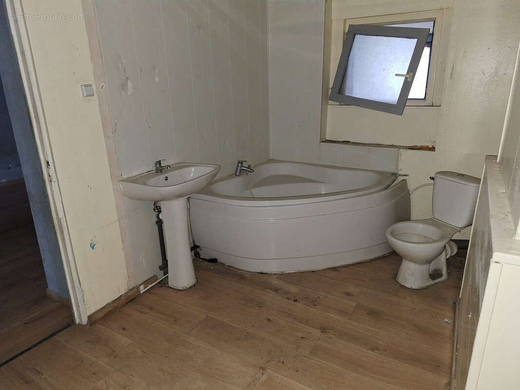 Maison à FRESNES-SUR-ESCAUT