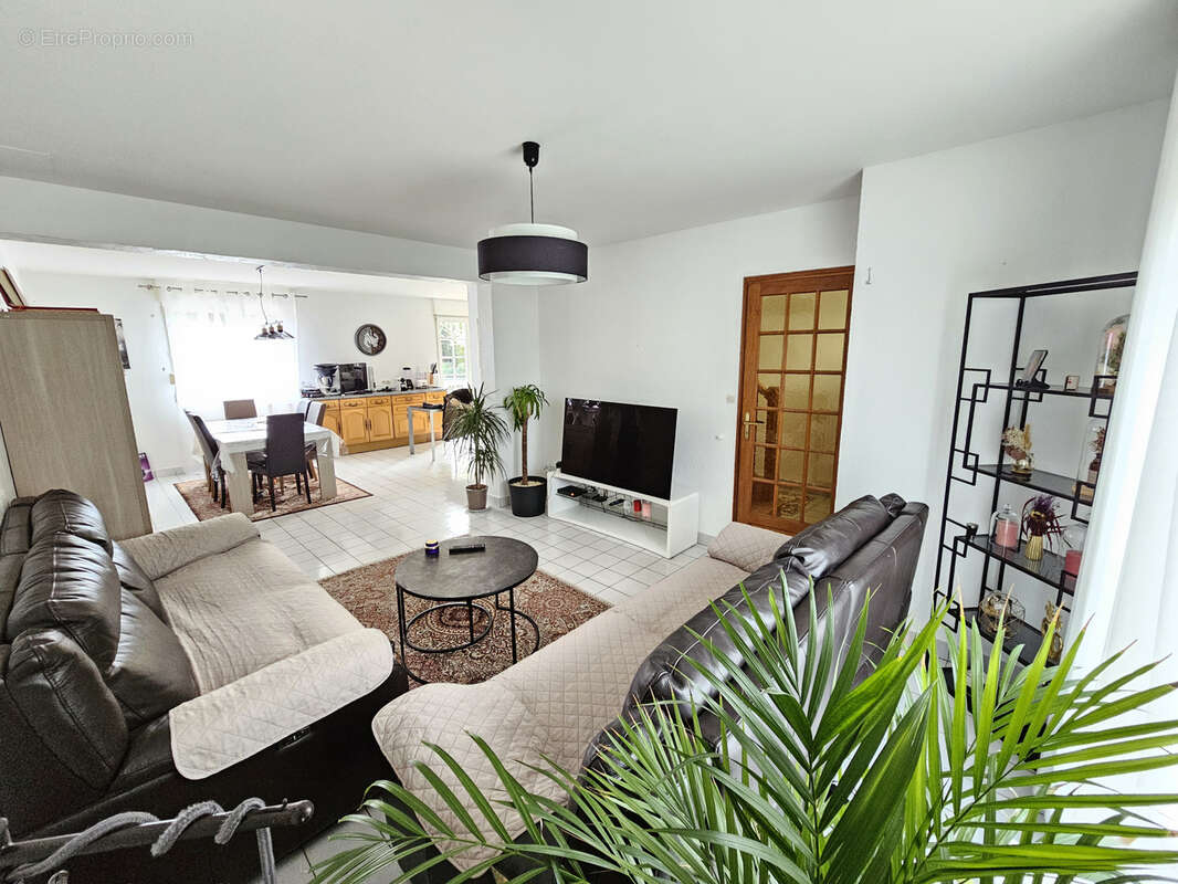 Maison à SAINT-GEORGES-DES-GROSEILLERS