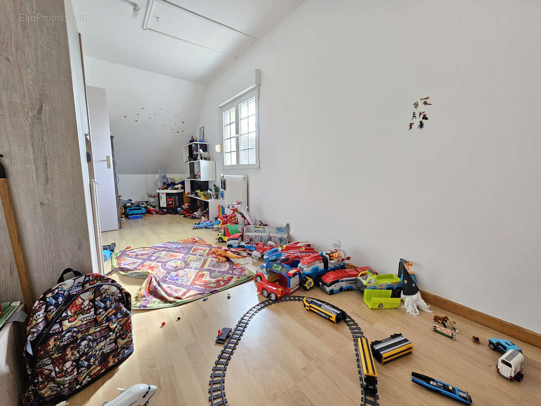 Maison à SAINT-GEORGES-DES-GROSEILLERS