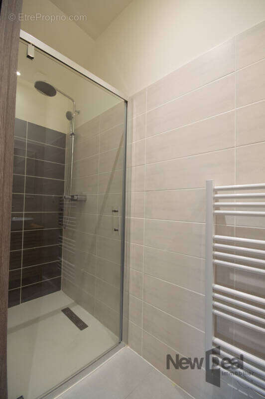 Appartement à CONTAMINE-SUR-ARVE