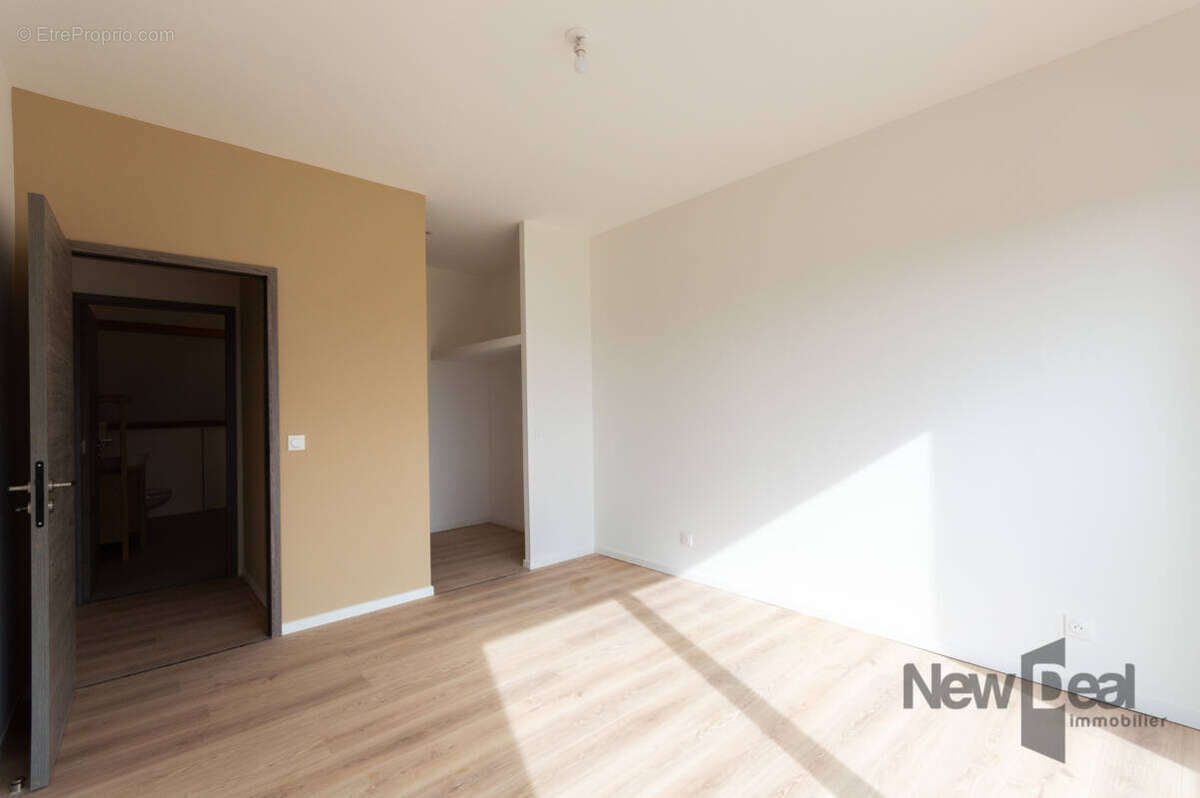 Appartement à CONTAMINE-SUR-ARVE