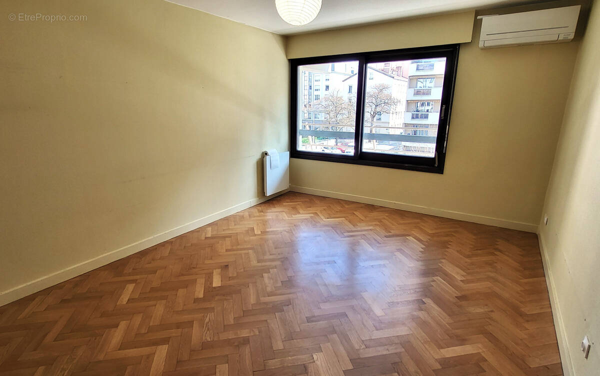 Appartement à LYON-6E