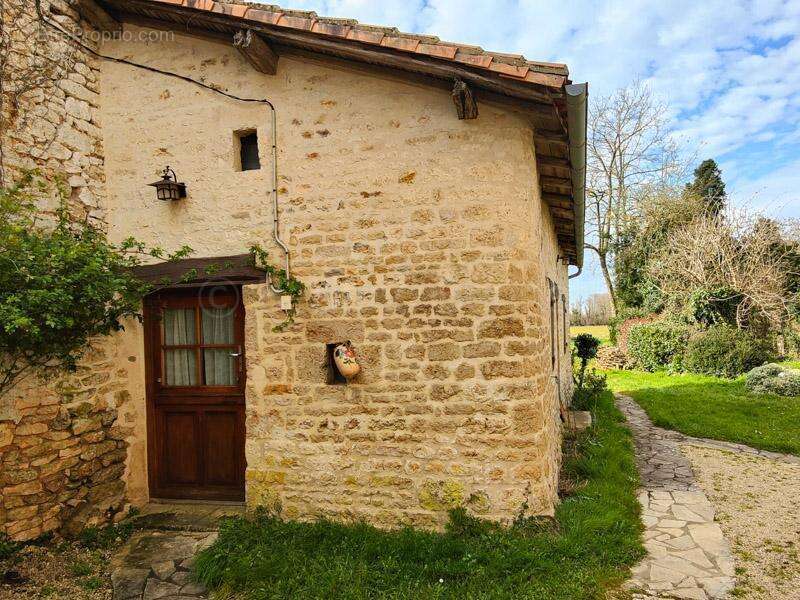 Maison à SAUZE-VAUSSAIS