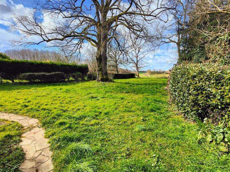 Maison à SAUZE-VAUSSAIS