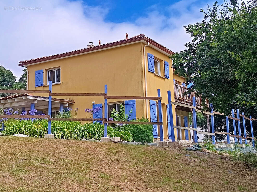Maison à IRVILLAC