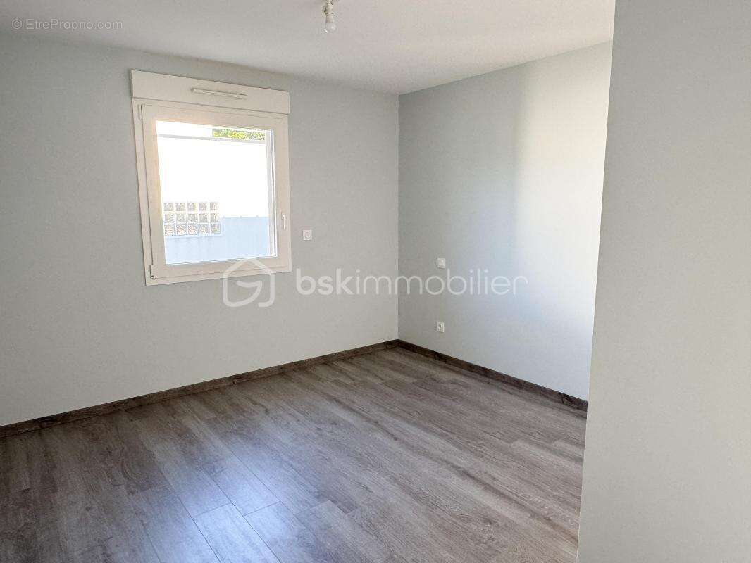 Maison à SAINT-PIERRE-LA-COUR