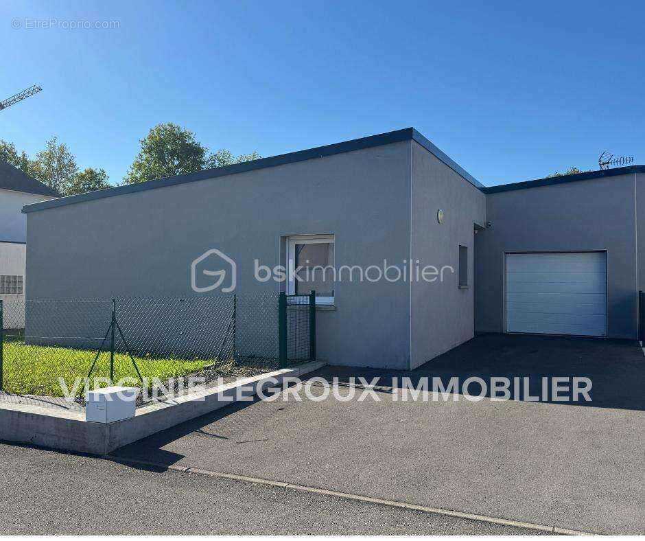 Maison à SAINT-PIERRE-LA-COUR