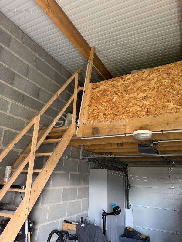 Maison à SAINT-PIERRE-LA-COUR