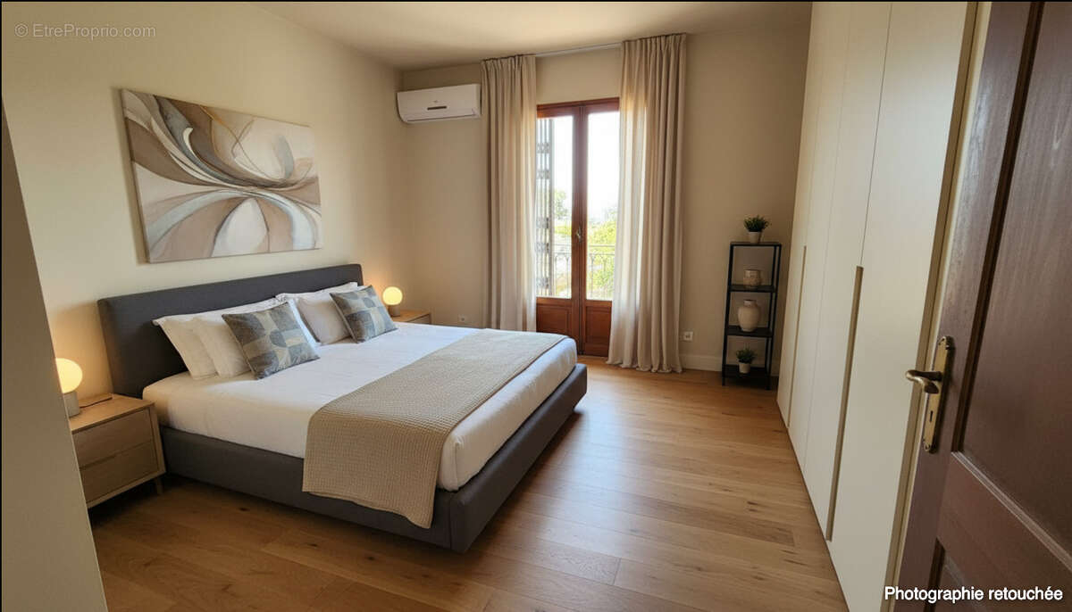 Maison à ROQUEBRUNE-SUR-ARGENS