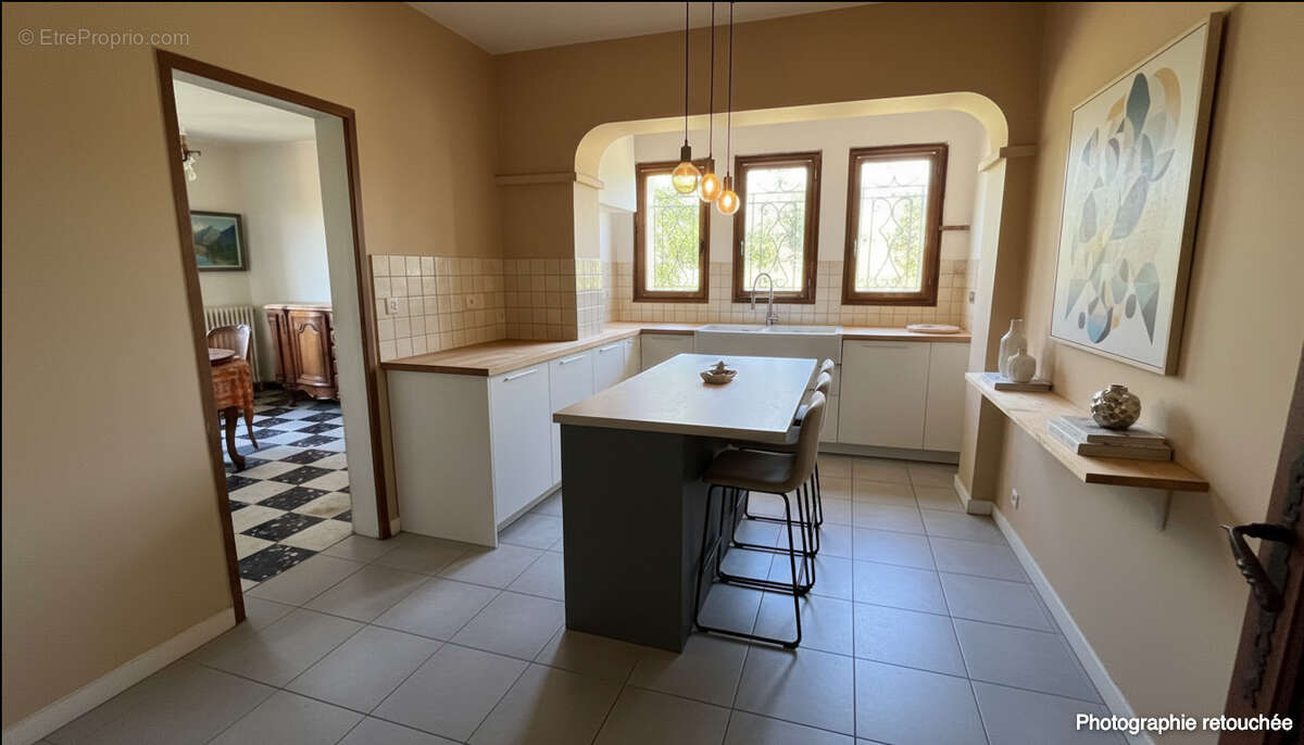 Maison à ROQUEBRUNE-SUR-ARGENS