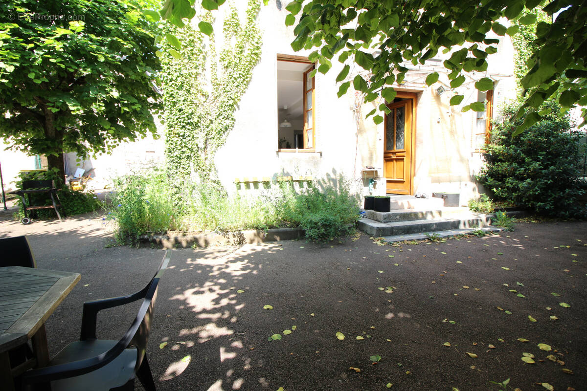 Maison à PREMEAUX-PRISSEY