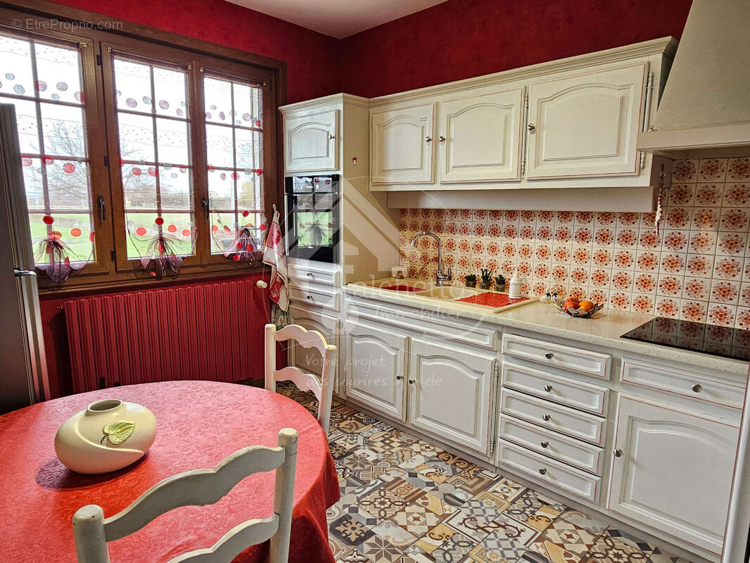 Maison à VARENNES-SUR-ALLIER