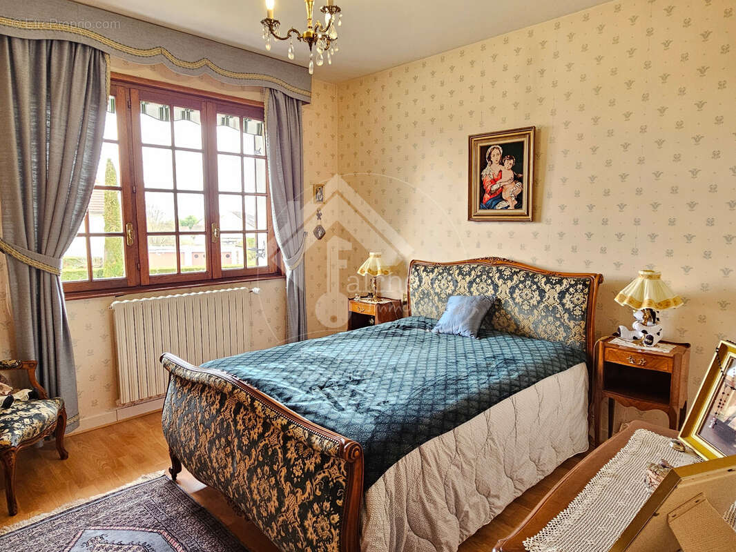 Maison à VARENNES-SUR-ALLIER