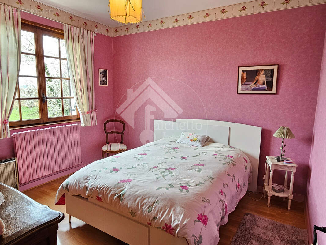 Maison à VARENNES-SUR-ALLIER