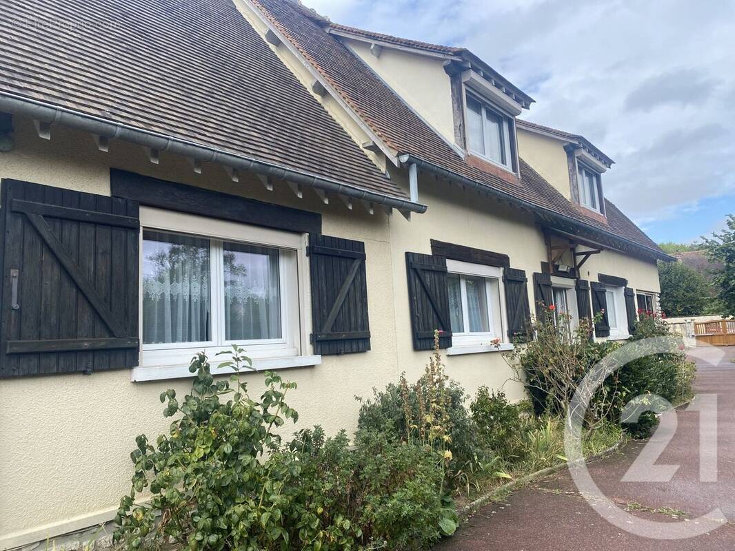 Maison à GARENNES-SUR-EURE