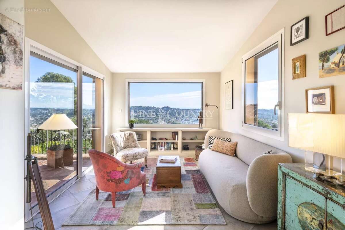 Maison à LA COLLE-SUR-LOUP