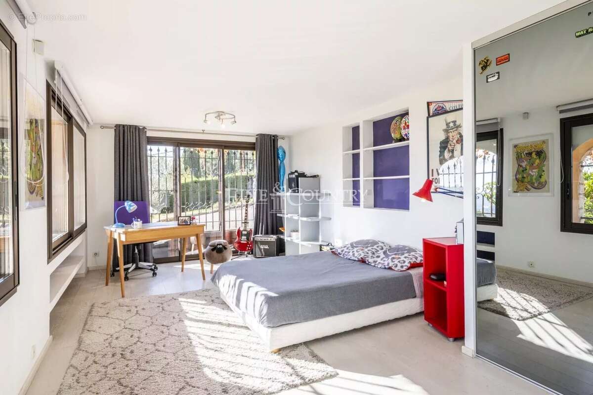 Maison à LA COLLE-SUR-LOUP