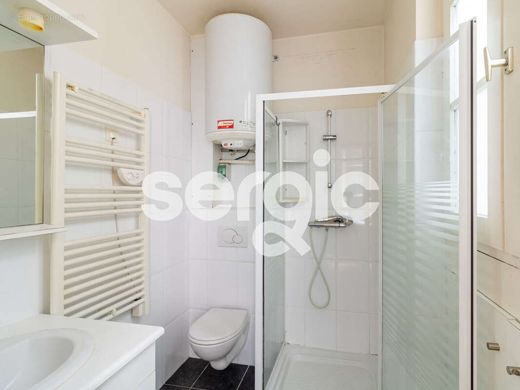 Appartement à PARIS-14E