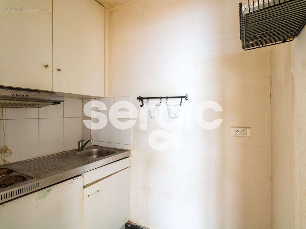 Appartement à PARIS-14E