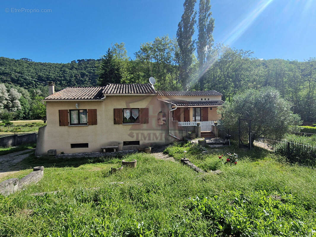 Maison à MOLIERES-SUR-CEZE