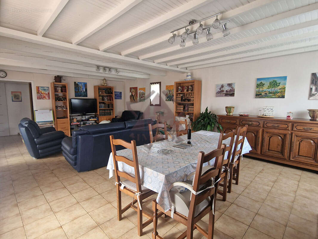 Maison à MOLIERES-SUR-CEZE