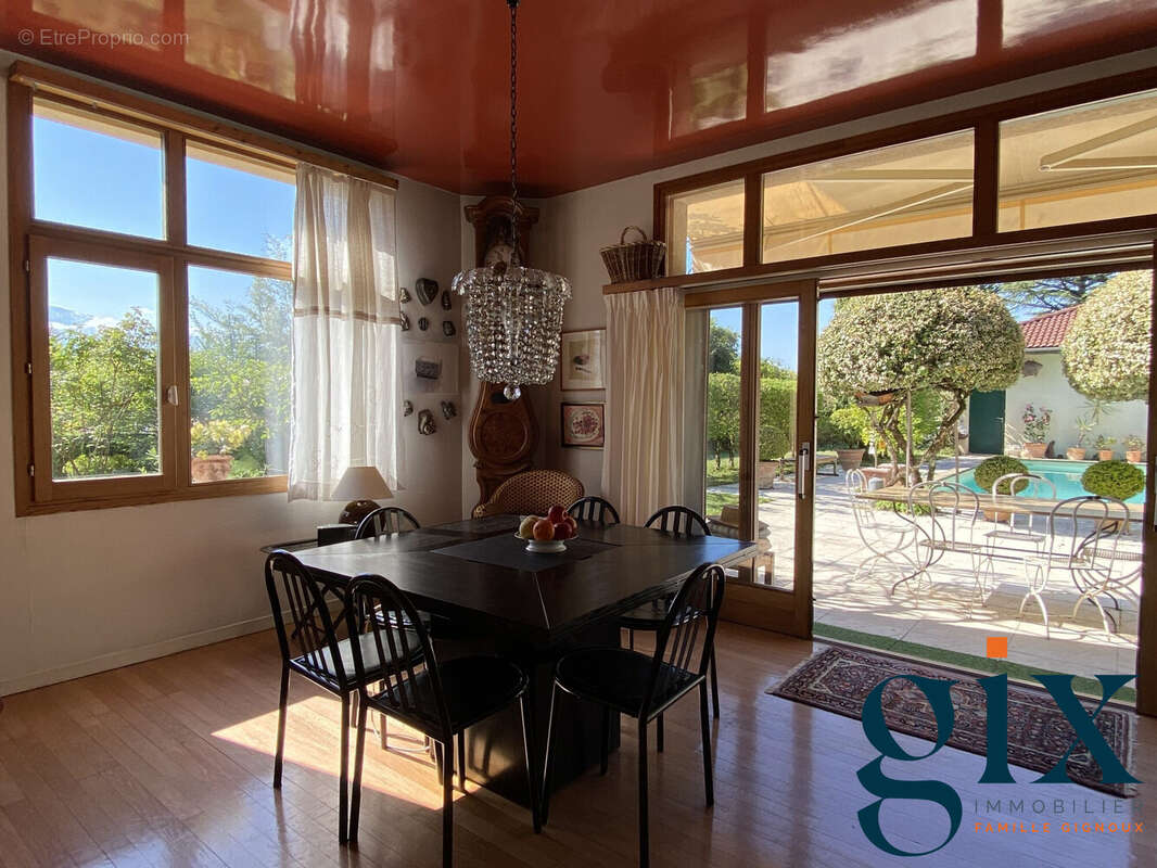 Maison à SAINT-ISMIER