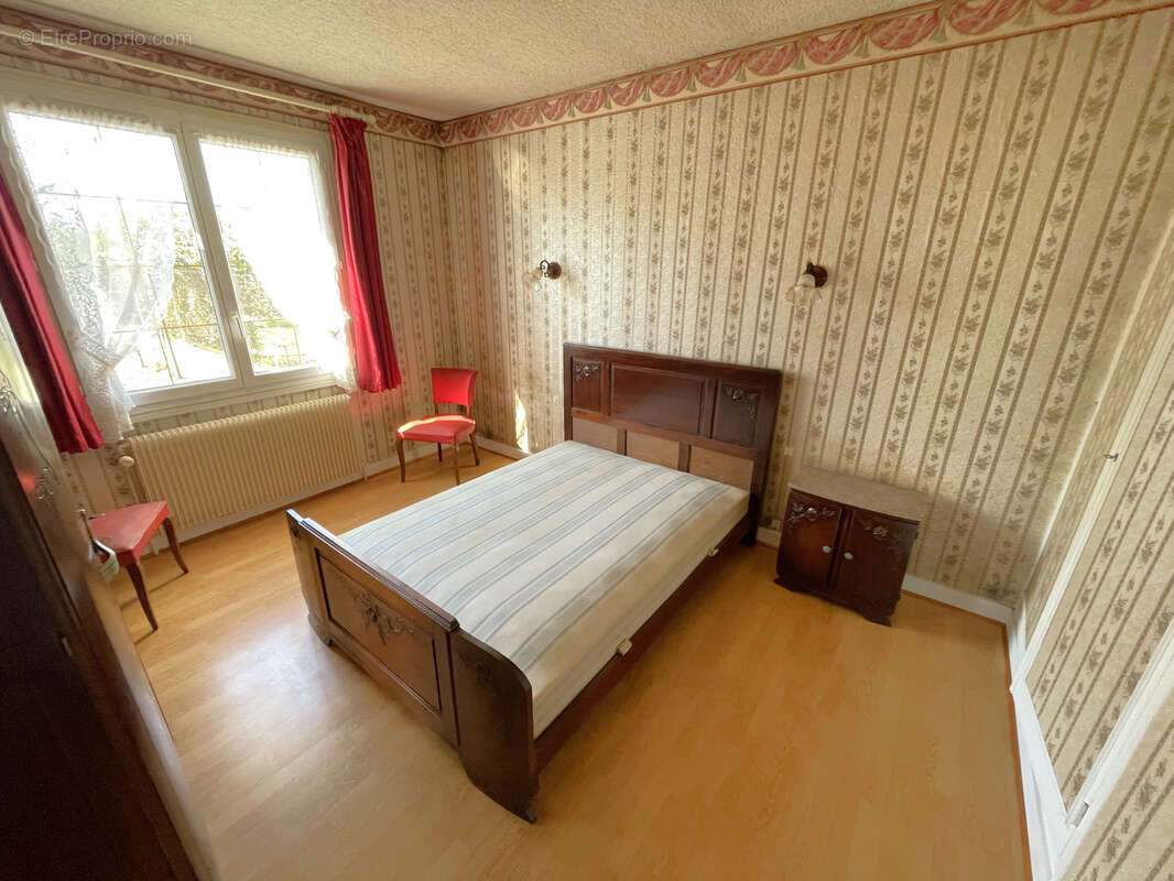 Maison à LE COUDRAY