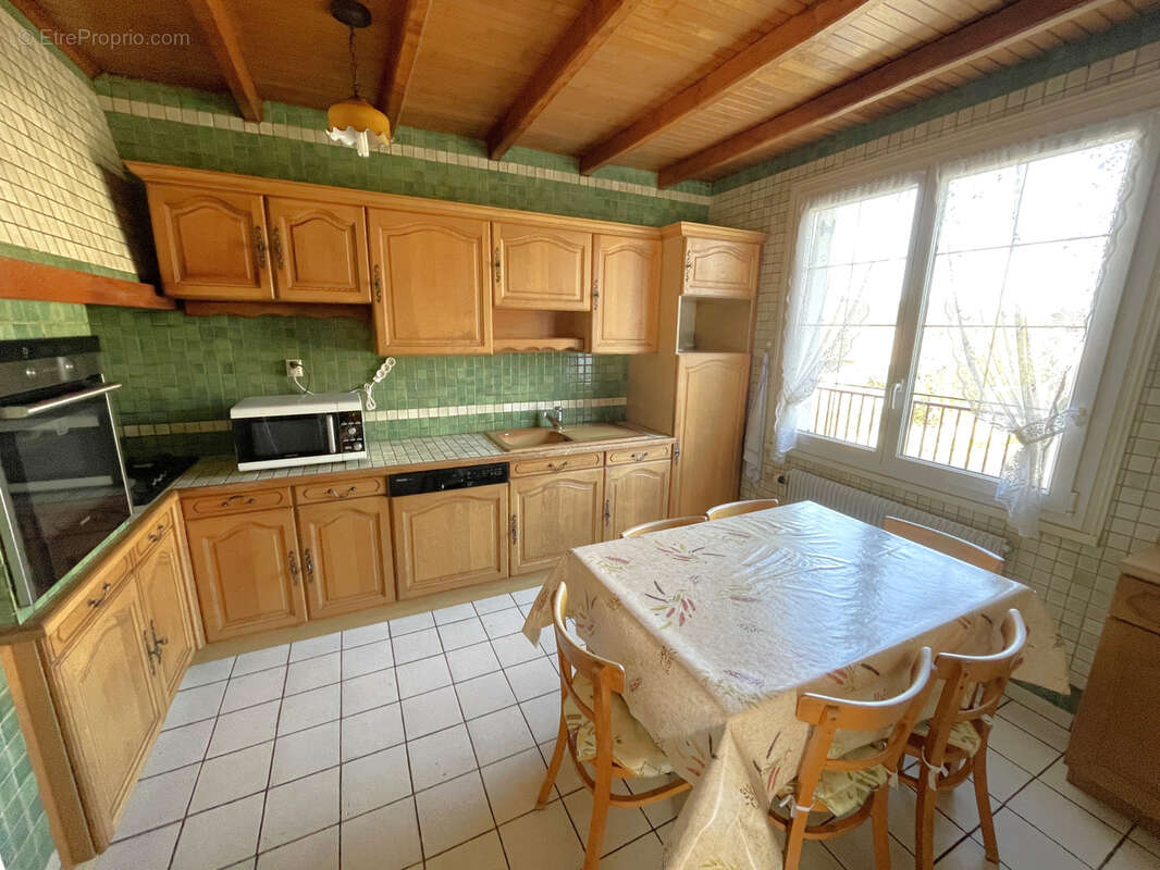 Maison à LE COUDRAY