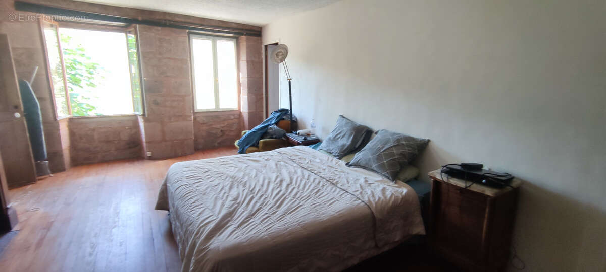 Maison à VILLECOMTAL