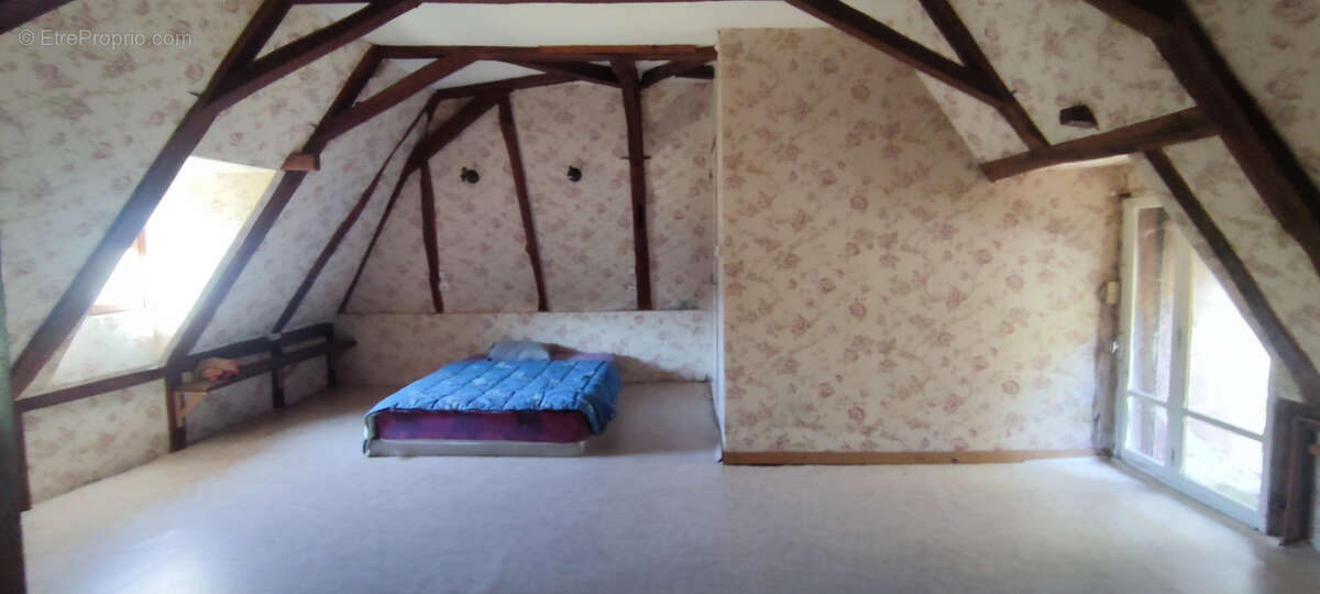 Maison à VILLECOMTAL