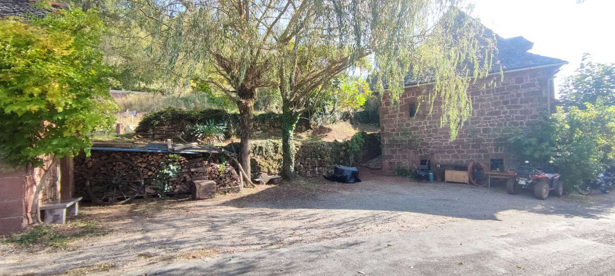 Maison à VILLECOMTAL