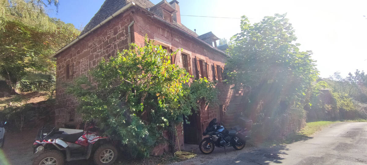 Maison à VILLECOMTAL