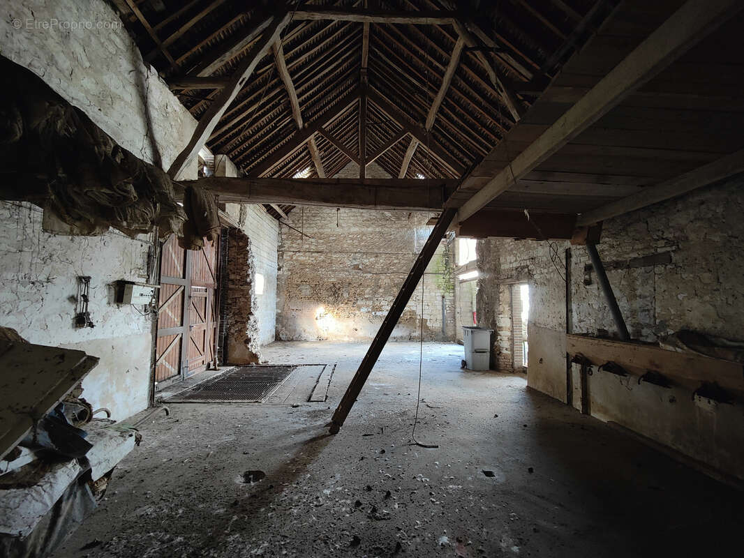 Maison à BUSSY-EN-OTHE