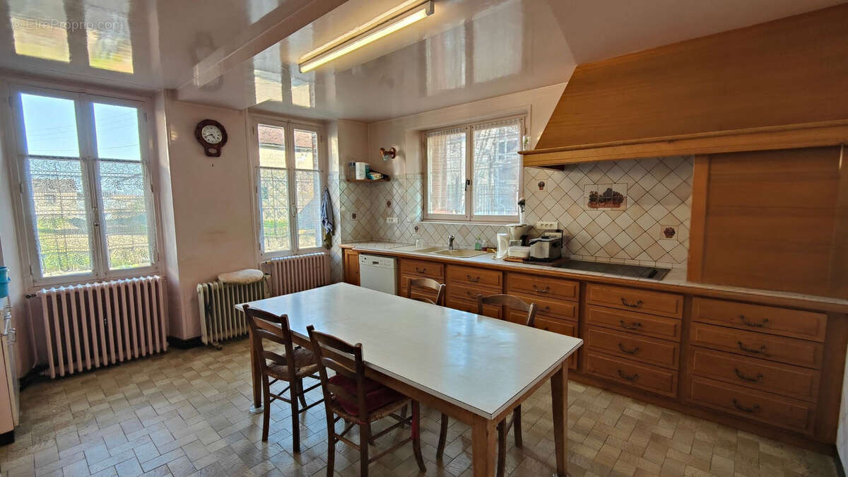 Maison à BUSSY-EN-OTHE