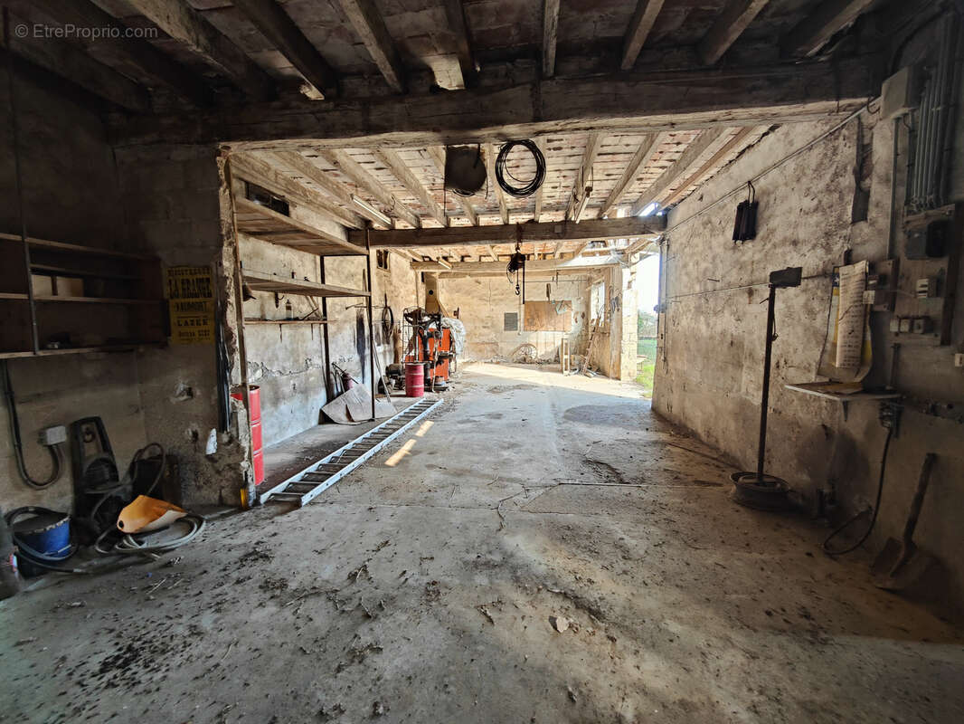 Maison à BUSSY-EN-OTHE