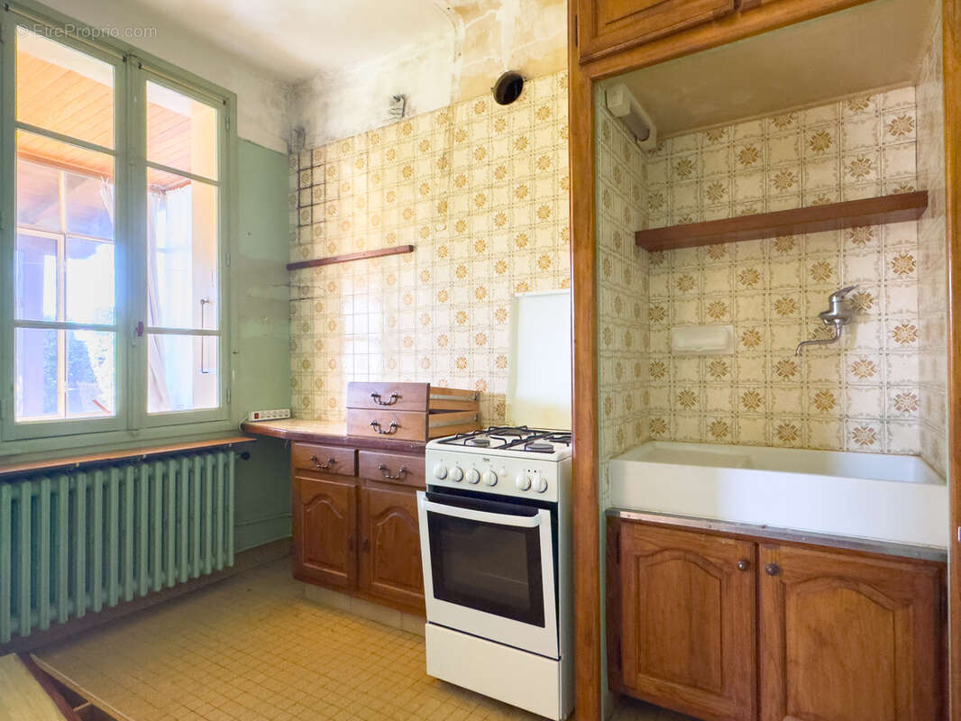 Maison à MONTELIMAR