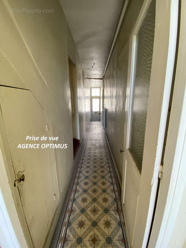 Maison à VILLENEUVE-LA-GUYARD