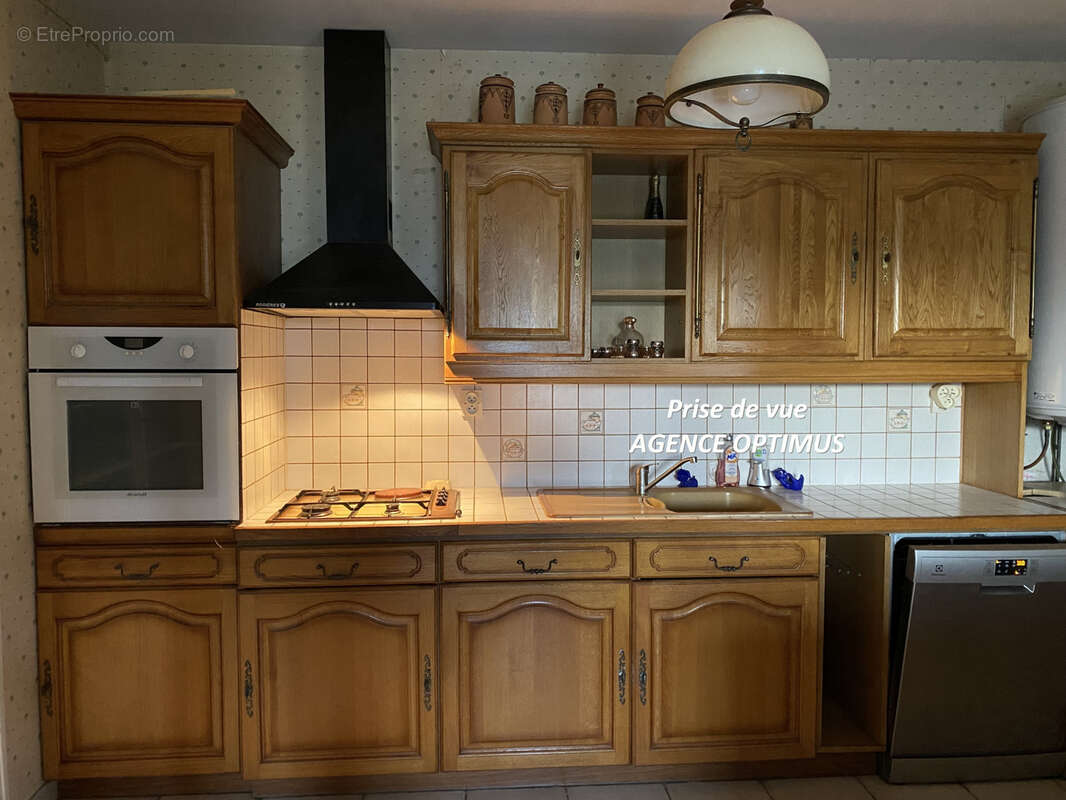 Maison à VILLENEUVE-LA-GUYARD