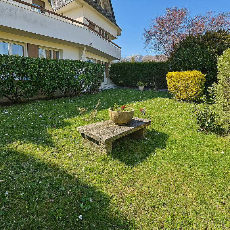 Appartement à COUBRON