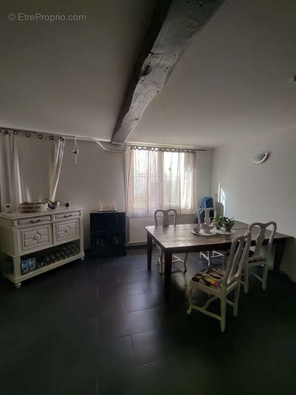 Maison à SAINT-GEORGES-DES-COTEAUX