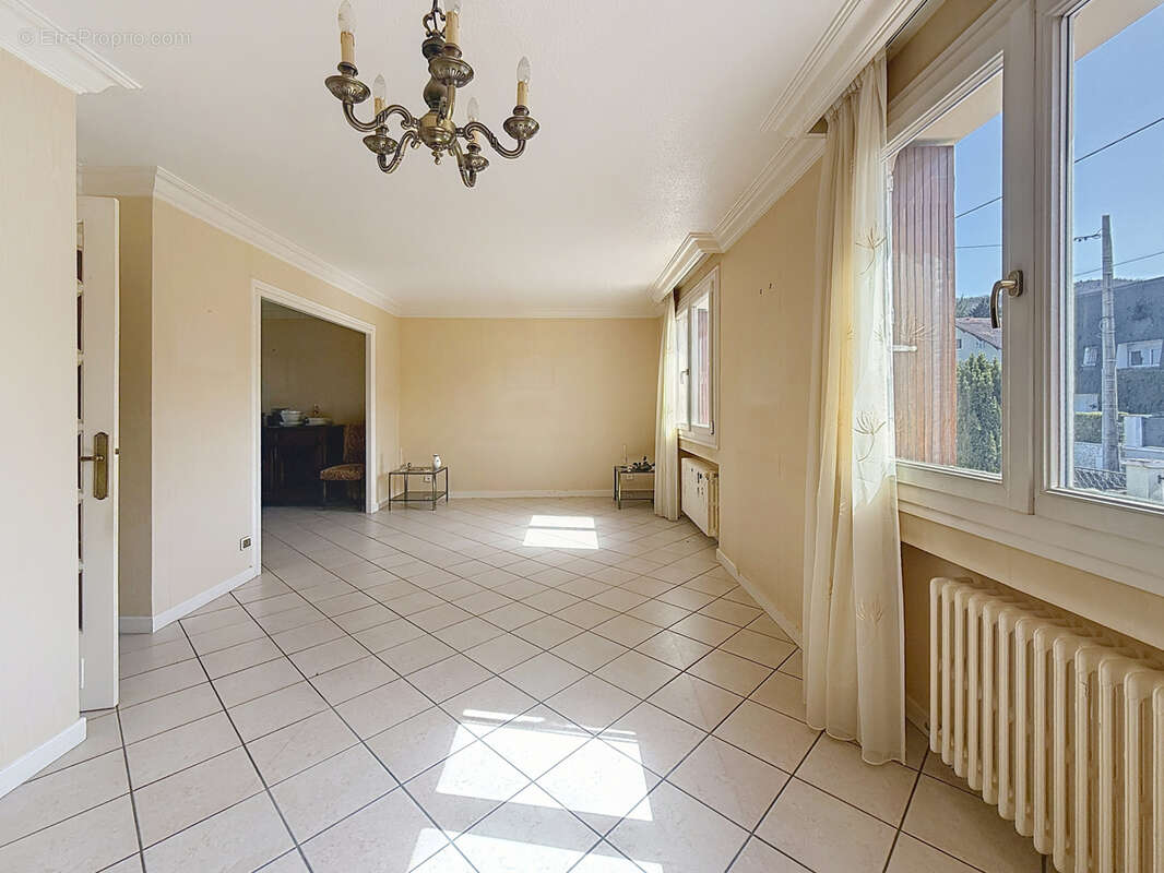 Maison à SAINT-CHAMOND