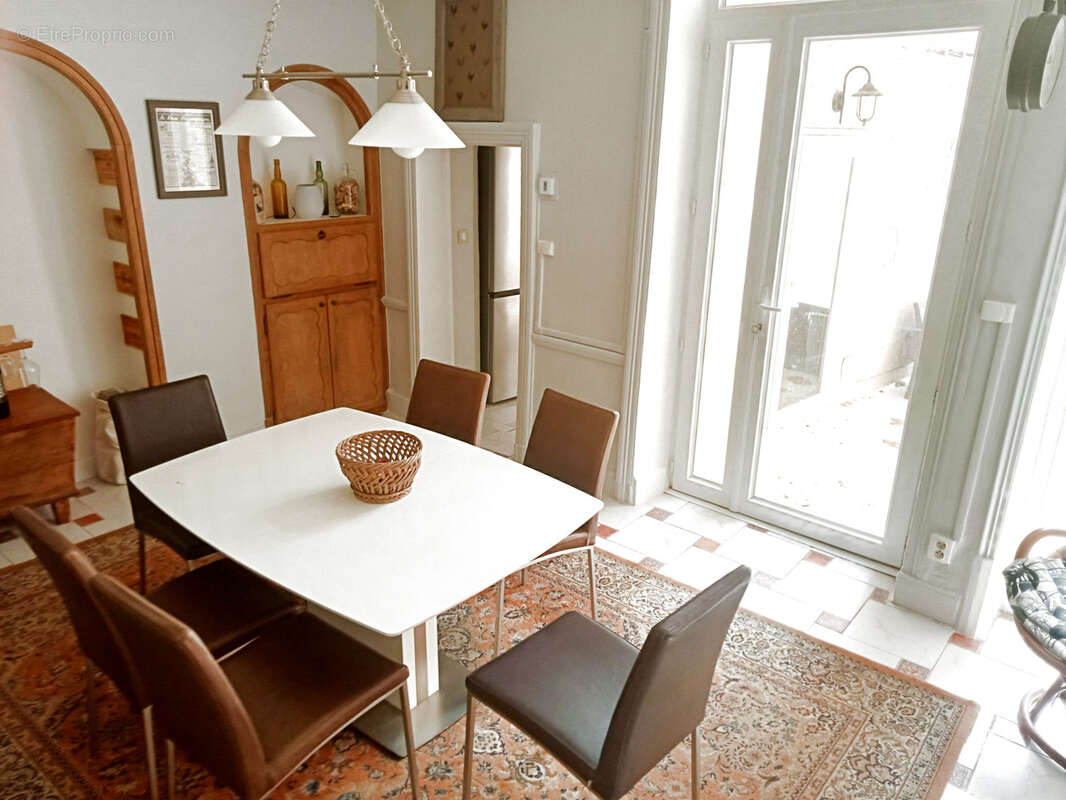 Maison à LIVRON-SUR-DROME