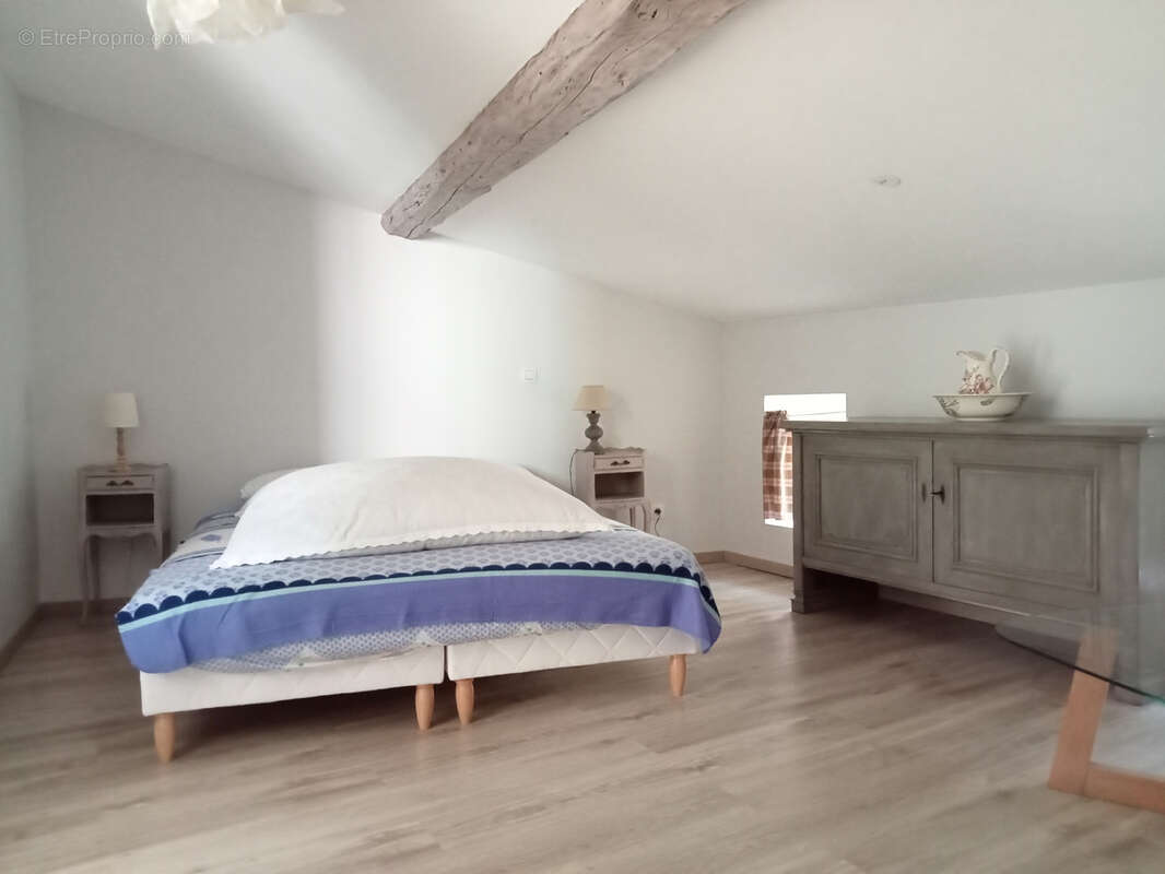 Maison à LIVRON-SUR-DROME