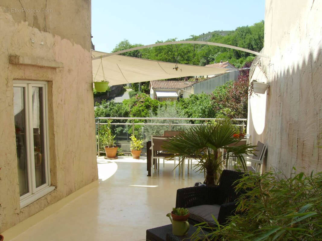 Maison à LIVRON-SUR-DROME