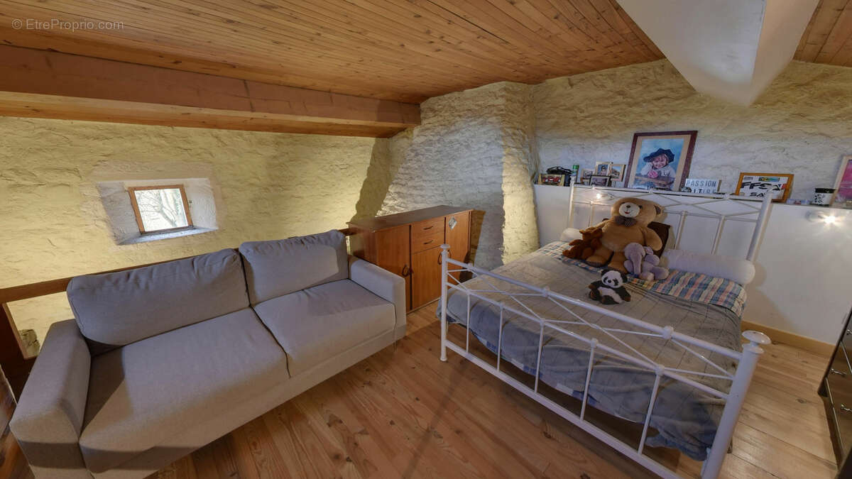 Maison à GILHAC-ET-BRUZAC