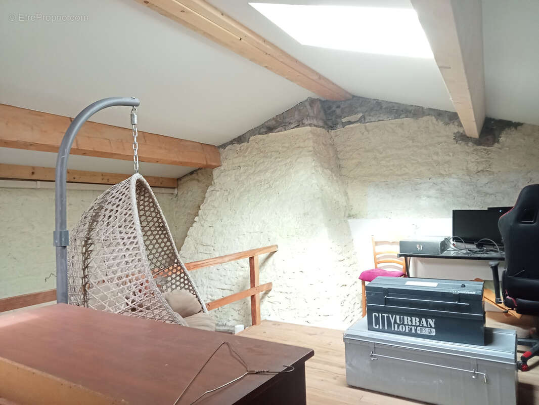 Maison à GILHAC-ET-BRUZAC