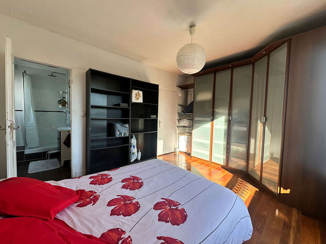 Appartement à PARIS-11E