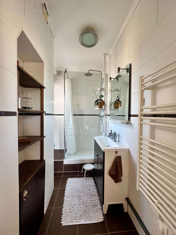 Appartement à PARIS-11E