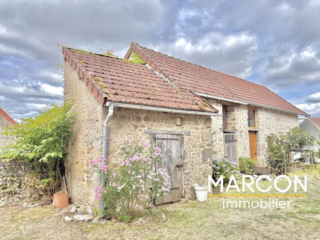 Maison à SAINT-VAURY